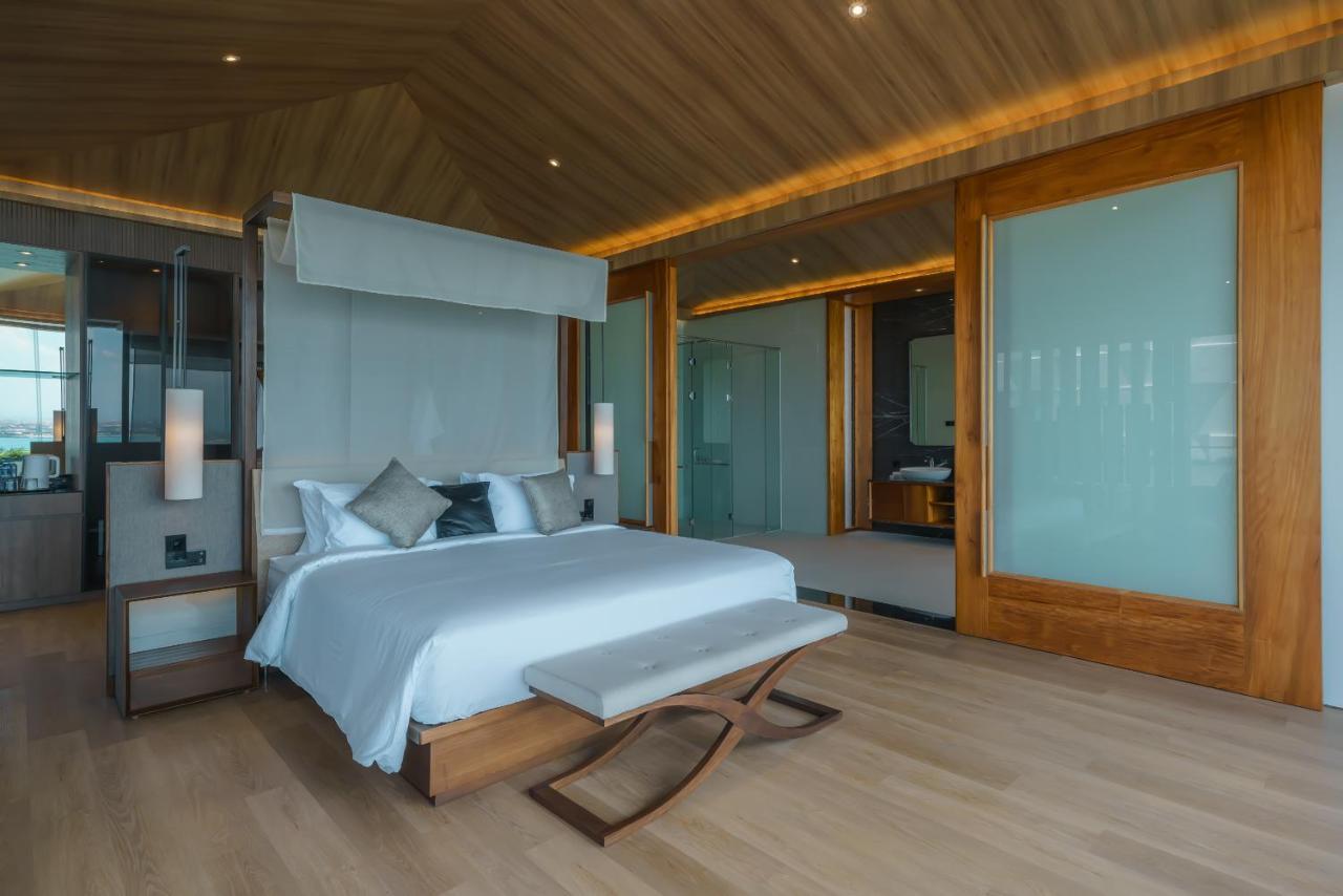 Beyond The Sea - Luxe Sea View Villa In Jimbaran Exterior photo