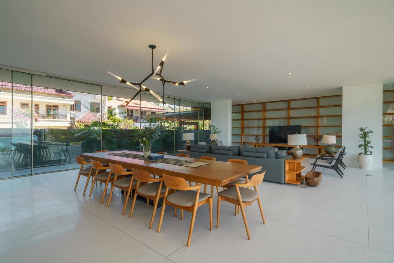Beyond The Sea - Luxe Sea View Villa In Jimbaran Exterior photo